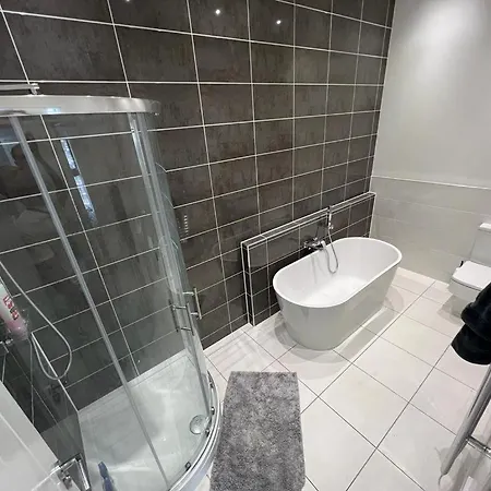 Luxurious 2 Bedroom Penthouse Apartment Apartamento
